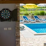 Three-Bedroom Holiday Home In Buje * Buje
