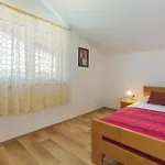 Three-Bedroom Holiday Home In Buje