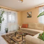 Three-Bedroom Holiday Home In Buje Holiday home