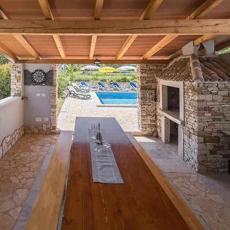 Holiday home Three-Bedroom Holiday Home In Buje Buje
