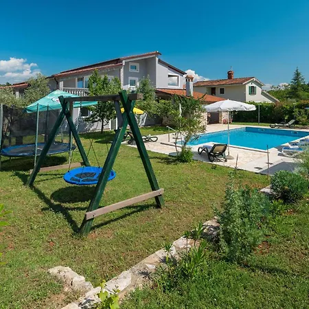 بيت للعطل Three-bedroom In بوجي