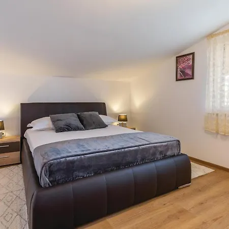 펜션 Three-bedroom In