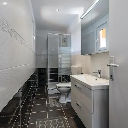 Three-bedroom In 펜션 부제