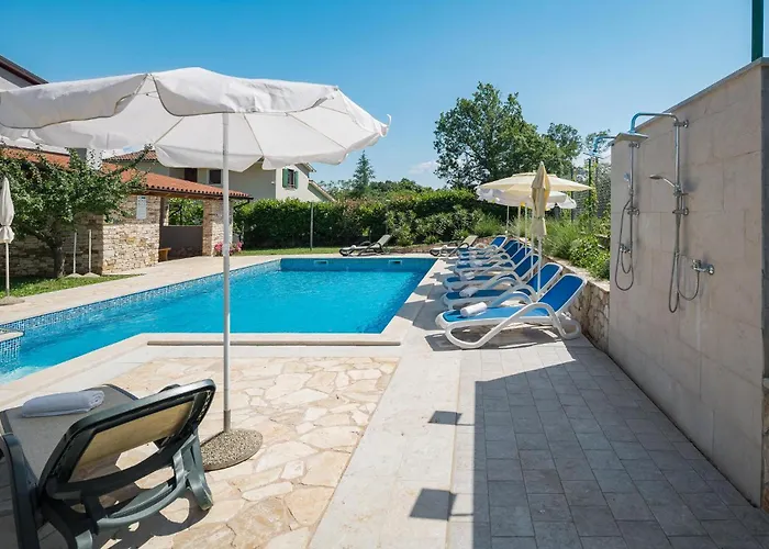 Vakantiehuis Three-bedroom In *