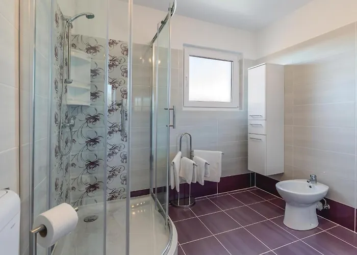 Three-bedroom In Vakantiehuis