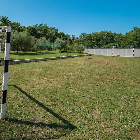 Nice Home In Buje With Outdoor Swimming Pool * Buje